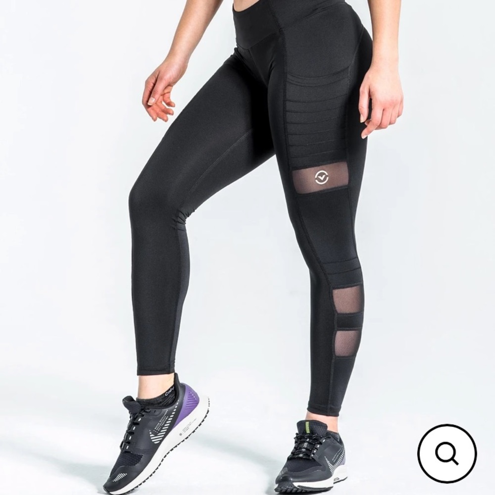These are blue Virus tights! Women’s Large!